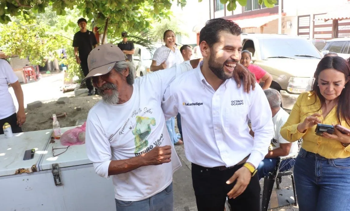 Octavio Ocampo plantea convertir a Lázaro Cárdenas en palanca económica de Michoacán